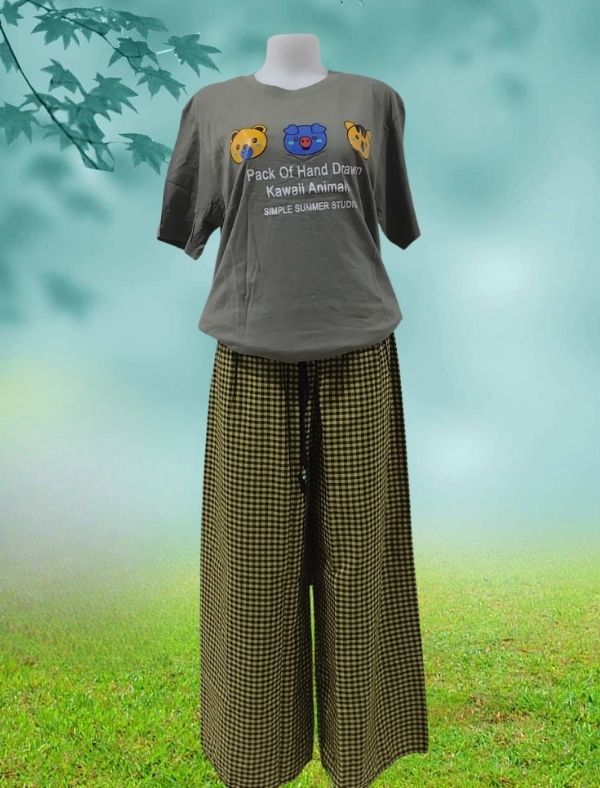 T shirt + ဘောင်းဘီ ချည်ကွက်
